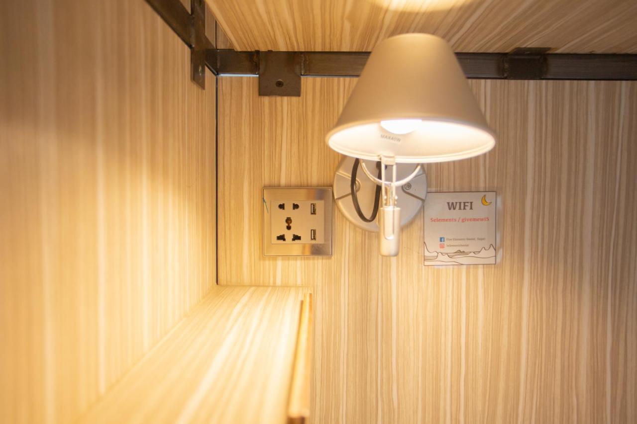 טאיפיי Corner Hostel & Cafe מראה חיצוני תמונה