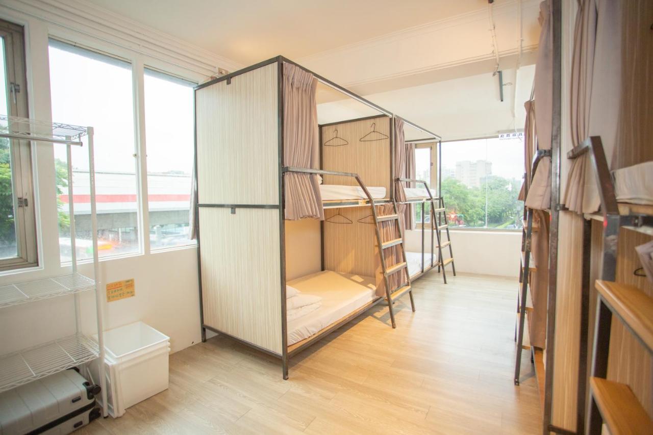 טאיפיי Corner Hostel & Cafe מראה חיצוני תמונה